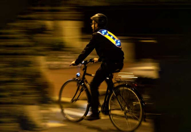 accessoire de sécurité vélo, sécurité vélo nuit, équipement sécurité vélo lumineux